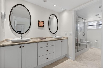 Highly desirable 1st floor unit with no steps to navigate on Jonathans Landing Golf Club in Florida - for sale on GolfHomes.com, golf home, golf lot