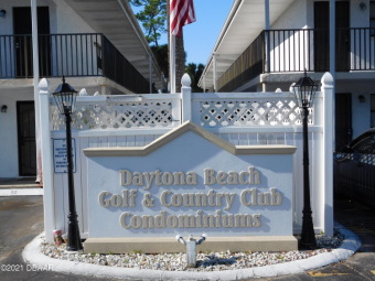 Well maintained and recently updated 2 bed 2 bath condo in on Daytona Beach Golf Club in Florida - for sale on GolfHomes.com, golf home, golf lot