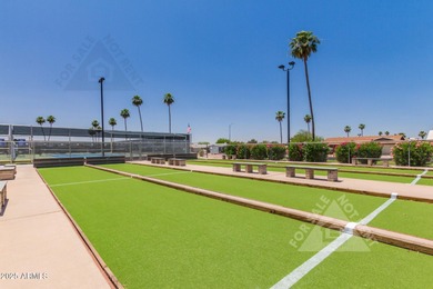 Charming home in the highly desired 55+ golf community of on Sunland Village Golf Club in Arizona - for sale on GolfHomes.com, golf home, golf lot