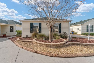 Welcome to this stunning FULLY UPDATED, 2-bedroom, 2-bathroom on The Links of Spruce Creek in Florida - for sale on GolfHomes.com, golf home, golf lot