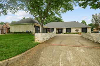 Have you been looking for a fabulous home on the golf course? on Hollytree Country Club in Texas - for sale on GolfHomes.com, golf home, golf lot