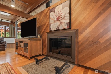 Frank Lloyd Wright-inspired Northwest contemporary with 4 on  in Washington - for sale on GolfHomes.com, golf home, golf lot