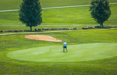 The gorgeous 64.15-acre golf course and clubhouse nestled in the on Southern Oaks Country Club in Missouri - for sale on GolfHomes.com, golf home, golf lot