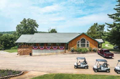 The gorgeous 64.15-acre golf course and clubhouse nestled in the on Southern Oaks Country Club in Missouri - for sale on GolfHomes.com, golf home, golf lot