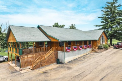 The gorgeous 64.15-acre golf course and clubhouse nestled in the on Southern Oaks Country Club in Missouri - for sale on GolfHomes.com, golf home, golf lot