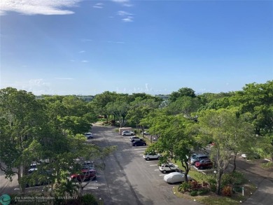 Opportunity knocks with this spacious F unit in Palm Aire on Oaks Country Club in Florida - for sale on GolfHomes.com, golf home, golf lot