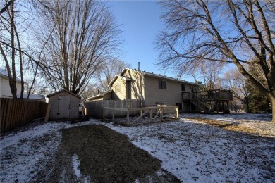 3BR/2BA split-entry on a cul-de-sac in Victoria close to Lions on Deer Run Golf Club in Minnesota - for sale on GolfHomes.com, golf home, golf lot