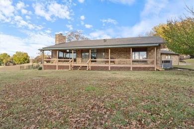 Nice brick home in a quiet neighborhood just outside city on Dawn Hill Country Club in Arkansas - for sale on GolfHomes.com, golf home, golf lot