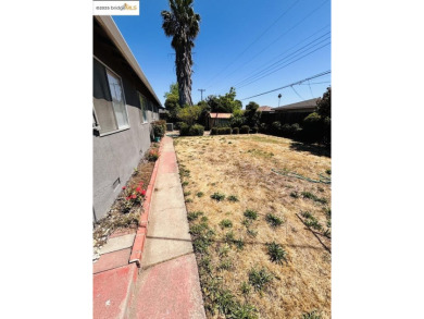 Step into this spectacular renovated 3 bedroom and 2 bathroom on Bing Maloney Golf Course in California - for sale on GolfHomes.com, golf home, golf lot