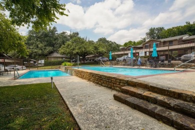 RECENTLY UPDATED 2 BRD 2 BTH CONDO ON GROUND FLOOR WITH NEARBY on Stevens Park Golf Course in Texas - for sale on GolfHomes.com, golf home, golf lot