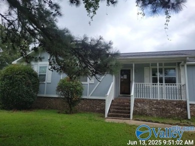 ATTALLA - Near Big Wills Creek Golf Course.  This 3 bedroom, 2 on Wills Creek Country Club in Alabama - for sale on GolfHomes.com, golf home, golf lot