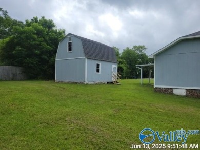 ATTALLA - Near Big Wills Creek Golf Course.  This 3 bedroom, 2 on Wills Creek Country Club in Alabama - for sale on GolfHomes.com, golf home, golf lot