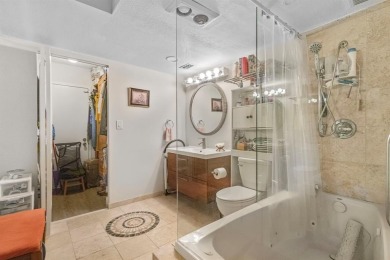 Beautifully maintained 2-bed, 2-bath condo with spacious open on Inverrary Country Club in Florida - for sale on GolfHomes.com, golf home, golf lot