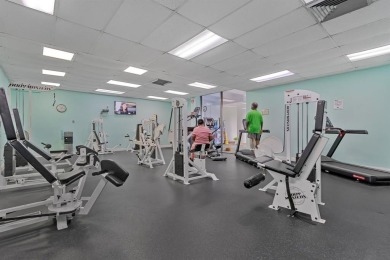 Beautifully maintained 2-bed, 2-bath condo with spacious open on Inverrary Country Club in Florida - for sale on GolfHomes.com, golf home, golf lot
