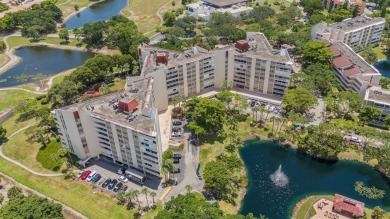 Beautifully maintained 2-bed, 2-bath condo with spacious open on Inverrary Country Club in Florida - for sale on GolfHomes.com, golf home, golf lot