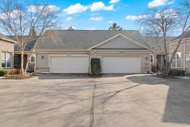 Bright & Spacious 3 bedroom 2.5 bath Ranch in a Vibrant 55+ on Grayslake Golf Course in Illinois - for sale on GolfHomes.com, golf home, golf lot