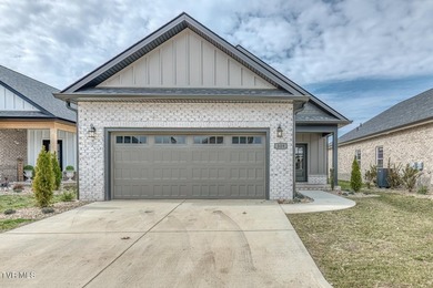 Like-new single-family home beautifully situated on a golf on Country Club of Bristol in Tennessee - for sale on GolfHomes.com, golf home, golf lot