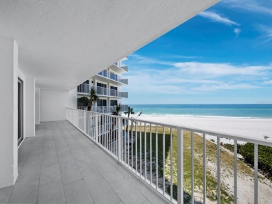 One or more photo(s) has been virtually staged. Front-row Gulf on Links on Longboat Golf Club in Florida - for sale on GolfHomes.com, golf home, golf lot