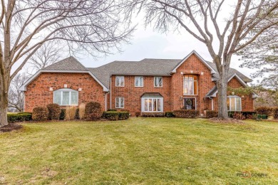 Spectacular 4 bedroom, 3.1 bath home located in AWARD-WINING on Hillcrest Country Club in Illinois - for sale on GolfHomes.com, golf home, golf lot