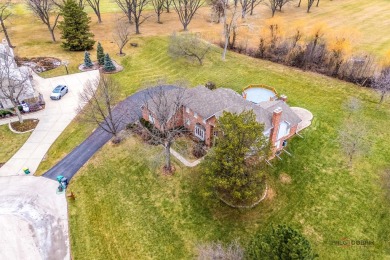 Spectacular 4 bedroom, 3.1 bath home located in AWARD-WINING on Hillcrest Country Club in Illinois - for sale on GolfHomes.com, golf home, golf lot