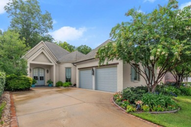 Come see this lovingly maintained 4 bed 3.5 bath home with game on University Club in Louisiana - for sale on GolfHomes.com, golf home, golf lot