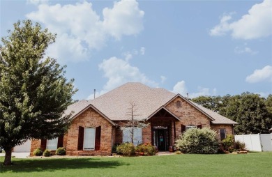 Beautiful Home in Windmill Ridge - Welcome to this stunning 2506 on Shawnee Country Club in Oklahoma - for sale on GolfHomes.com, golf home, golf lot