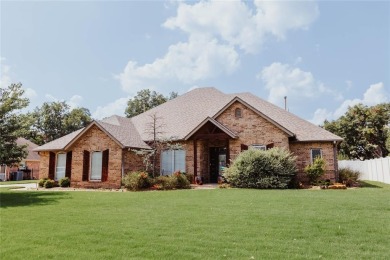 Beautiful Home in Windmill Ridge - Welcome to this stunning 2506 on Shawnee Country Club in Oklahoma - for sale on GolfHomes.com, golf home, golf lot