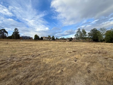 Beautiful Running Y Ranch Resort homesite with wide sweeping on Running Y Ranch Resort in Oregon - for sale on GolfHomes.com, golf home, golf lot