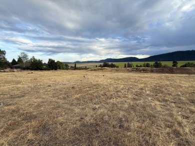 Beautiful Running Y Ranch Resort homesite with wide sweeping on Running Y Ranch Resort in Oregon - for sale on GolfHomes.com, golf home, golf lot