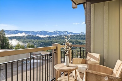 Beautifully remodeled condotel in the heart of Suncadia Resort on Suncadia Resort in Washington - for sale on GolfHomes.com, golf home, golf lot