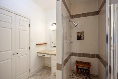 This beautiful home backs up to hole #3 on Idylwild Country Club on Idylwild Golf Club in Texas - for sale on GolfHomes.com, golf home, golf lot