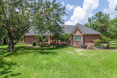 This beautiful home backs up to hole #3 on Idylwild Country Club on Idylwild Golf Club in Texas - for sale on GolfHomes.com, golf home, golf lot