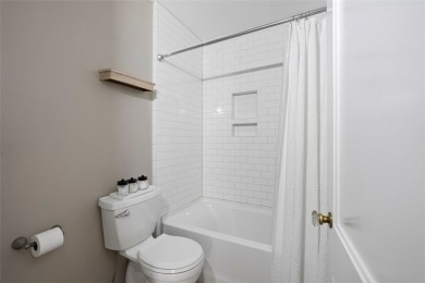 Wow! If you are looking for an absolute move in ready level on The Club At Shadow Lakes in Pennsylvania - for sale on GolfHomes.com, golf home, golf lot