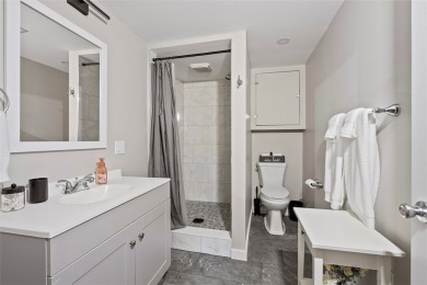 Wow! If you are looking for an absolute move in ready level on The Club At Shadow Lakes in Pennsylvania - for sale on GolfHomes.com, golf home, golf lot