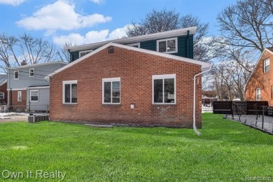 Welcome to your dream home in the highly sought-after Red Run on Red Run Golf Club in Michigan - for sale on GolfHomes.com, golf home, golf lot