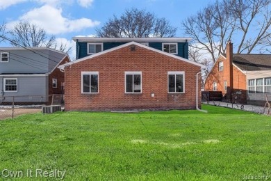 Welcome to your dream home in the highly sought-after Red Run on Red Run Golf Club in Michigan - for sale on GolfHomes.com, golf home, golf lot