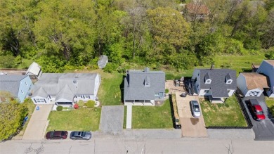 Wow! If you are looking for an absolute move in ready level on The Club At Shadow Lakes in Pennsylvania - for sale on GolfHomes.com, golf home, golf lot