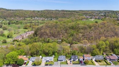 Wow! If you are looking for an absolute move in ready level on The Club At Shadow Lakes in Pennsylvania - for sale on GolfHomes.com, golf home, golf lot