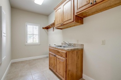 Pecan Plantation One owner custom built home. Beautifully on Pecan Plantation Country Club in Texas - for sale on GolfHomes.com, golf home, golf lot
