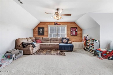 Welcome to this beautiful home in the prestigious Glen Laurel on The Neuse Golf Club in North Carolina - for sale on GolfHomes.com, golf home, golf lot