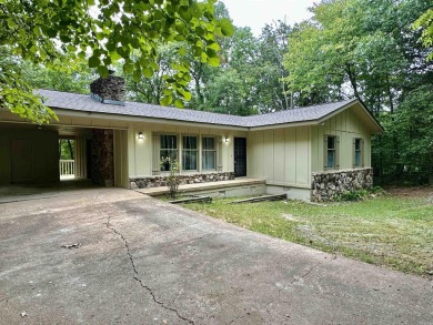 Stunning Home on the South Golf Course in Cherokee Village.This on Cherokee Village North Course in Arkansas - for sale on GolfHomes.com, golf home, golf lot