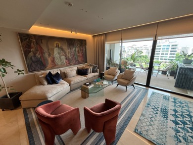 Apartment in Lantana of 415 m2 (4,467.02 SQFT)
Your Luxury Home on  in  - for sale on GolfHomes.com, golf home, golf lot