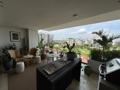 Apartment in Lantana of 415 m2 (4,467.02 SQFT)
Your Luxury Home on  in  - for sale on GolfHomes.com, golf home, golf lot