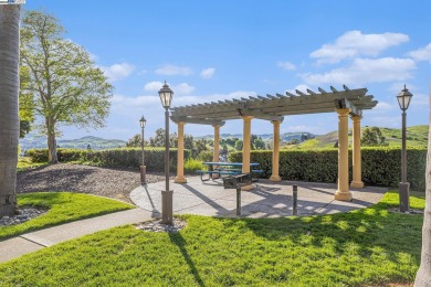 'Siena Hills' ground floor condo, completely one level and on Canyon Lakes Country Club in California - for sale on GolfHomes.com, golf home, golf lot