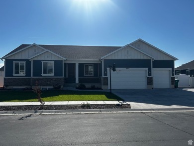 Come see this move-in ready rambler with a fully finished on Cranefield Golf Course in Utah - for sale on GolfHomes.com, golf home, golf lot