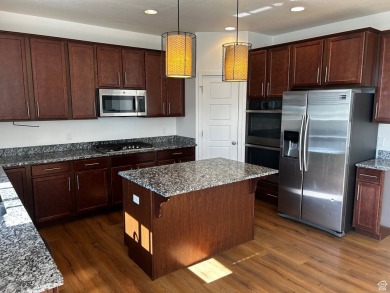 Come see this move-in ready rambler with a fully finished on Cranefield Golf Course in Utah - for sale on GolfHomes.com, golf home, golf lot