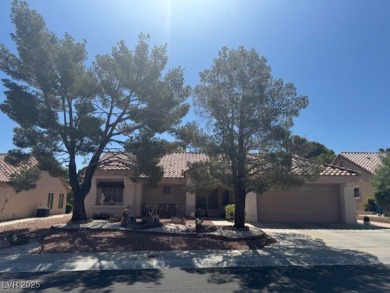 ON LUSH GREENBELT AND PRIVATE CULDESAC!  Beautiful spacious yard on Highland Falls Golf Club in Nevada - for sale on GolfHomes.com, golf home, golf lot