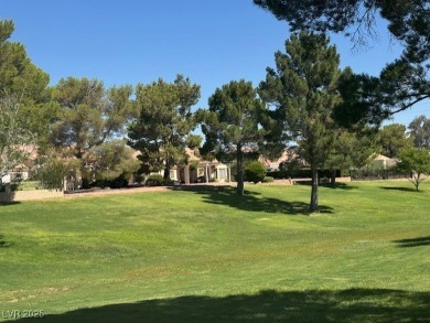 ON LUSH GREENBELT AND PRIVATE CULDESAC!  Beautiful spacious yard on Highland Falls Golf Club in Nevada - for sale on GolfHomes.com, golf home, golf lot
