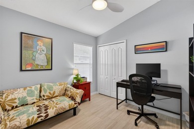 CUTE AS A BUTTON. METICULOUSLY MAINTAINED. GATED COMMUNITY WITH on Meadow Oaks Golf and Country Club in Florida - for sale on GolfHomes.com, golf home, golf lot