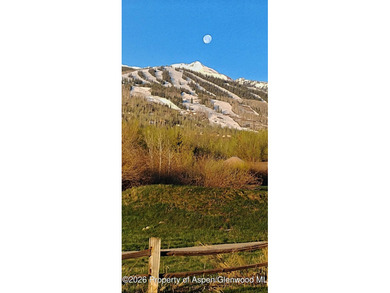 This Snowmass Villa townhome is truly a Jewel box -comfortable on The Snowmass Club in Colorado - for sale on GolfHomes.com, golf home, golf lot